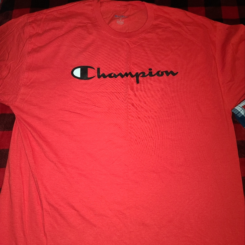 Champion T-shirt